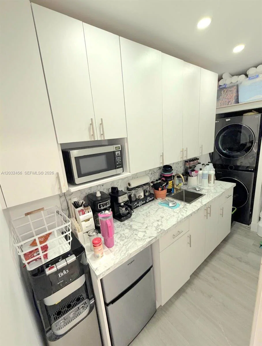 Complete Beauty Salon Assets with Inventory and Lease