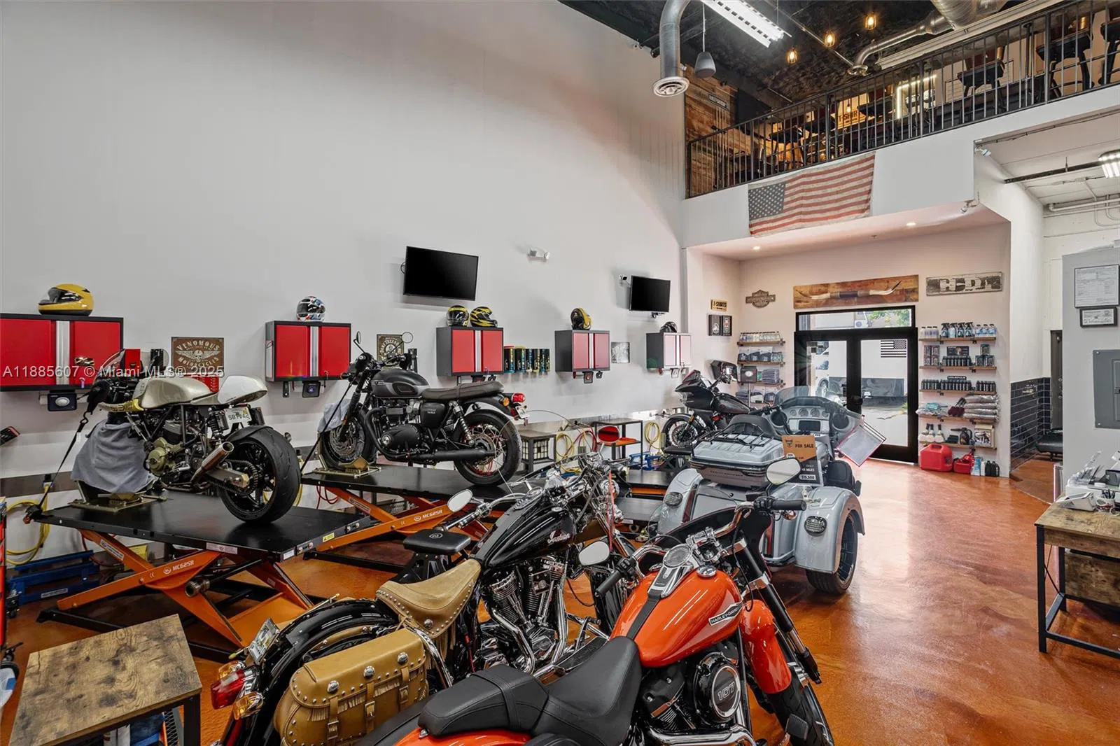 Niche Auto Detailing  Customization Studio with Strong Online Presence