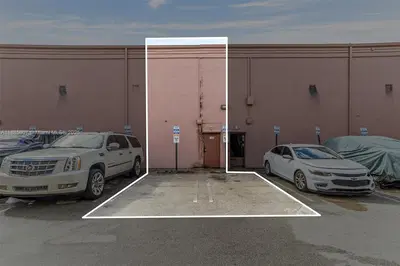 Niche Auto Detailing  Customization Studio with Strong Online Presence