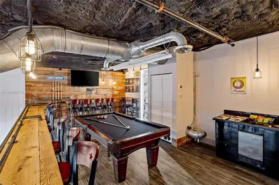 Niche Auto Detailing  Customization Studio with Strong Online Presence