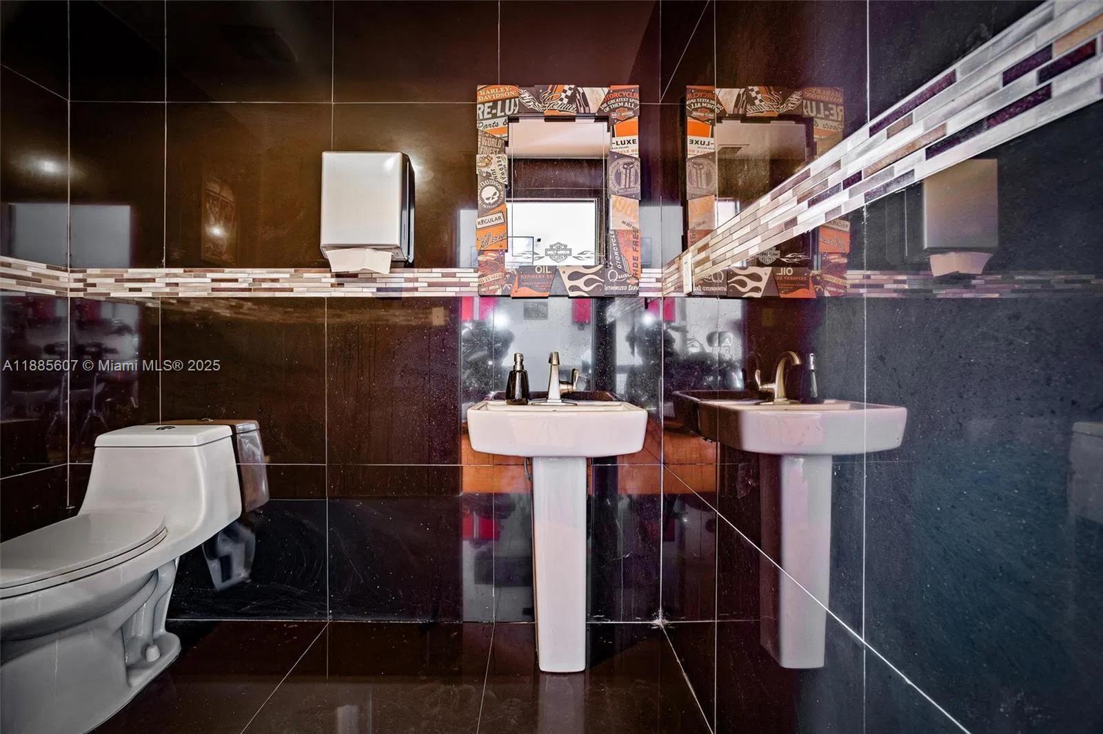 Niche Auto Detailing  Customization Studio with Strong Online Presence