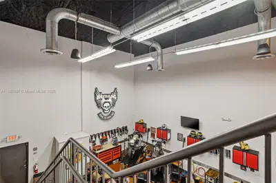 Niche Auto Detailing  Customization Studio with Strong Online Presence