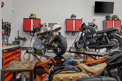 Niche Auto Detailing  Customization Studio with Strong Online Presence