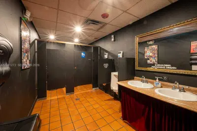 Premier Latin Entertainment Venue with Loyal Clientele