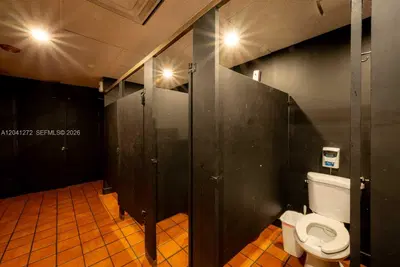 Premier Latin Entertainment Venue with Loyal Clientele