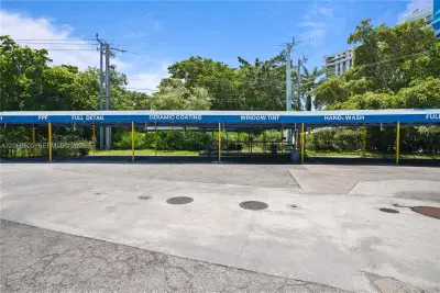 Established Car Wash with High End Ceramic Pro Services