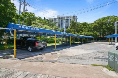 Established Car Wash with High End Ceramic Pro Services