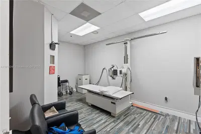 Turnkey Medical Clinic with High Traffic Location