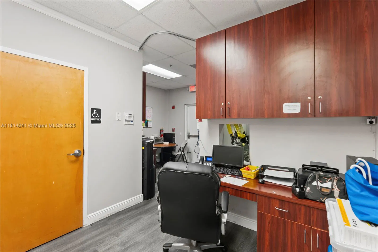 Turnkey Medical Clinic with High Traffic Location