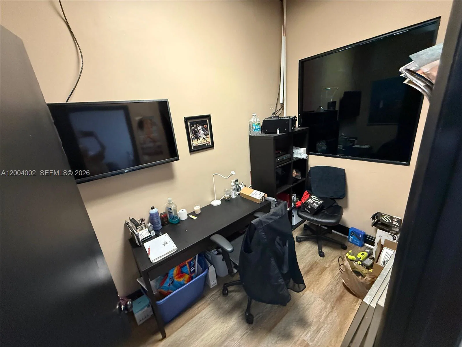 Established Barbershop with Loyal Clientele