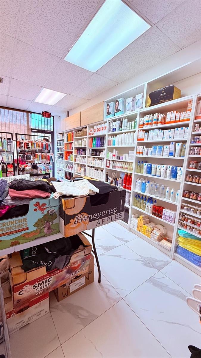 Thriving Beauty Supply Store with Established Clientele