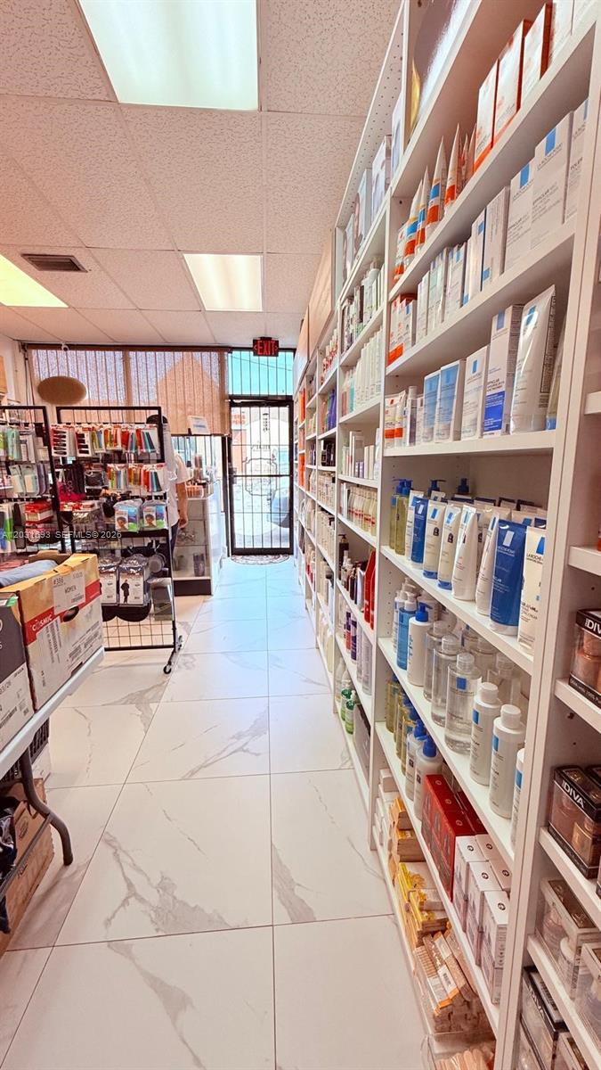 Thriving Beauty Supply Store with Established Clientele