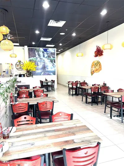 Thriving Vietnamese Restaurant with High Volume Operations