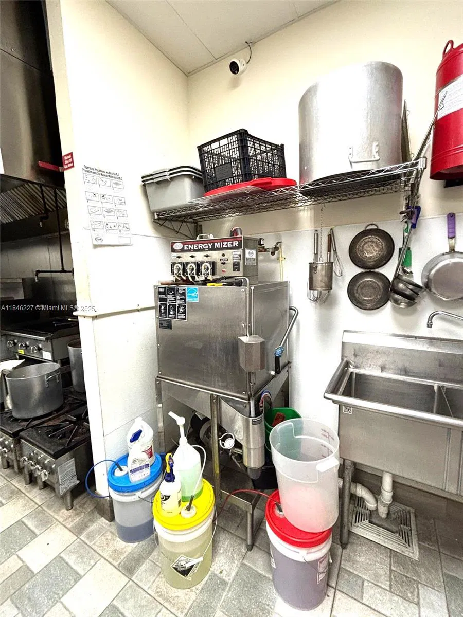 Thriving Vietnamese Restaurant with High Volume Operations