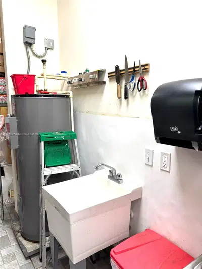 Thriving Vietnamese Restaurant with High Volume Operations