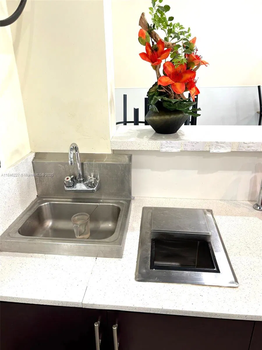 Thriving Vietnamese Restaurant with High Volume Operations