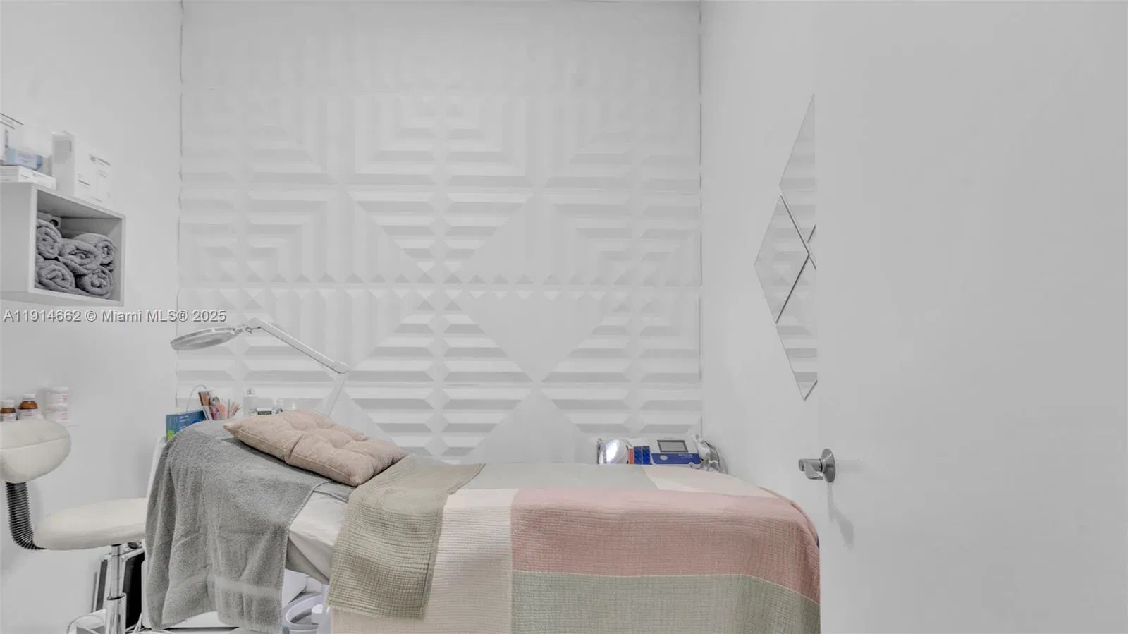 Profitable Spa and Hair Salon with Turnkey Operations