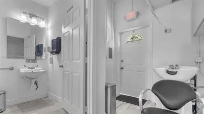 Profitable Spa and Hair Salon with Turnkey Operations