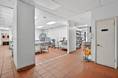 Turnkey Kosher Commercial Bakery with Below Market Rent