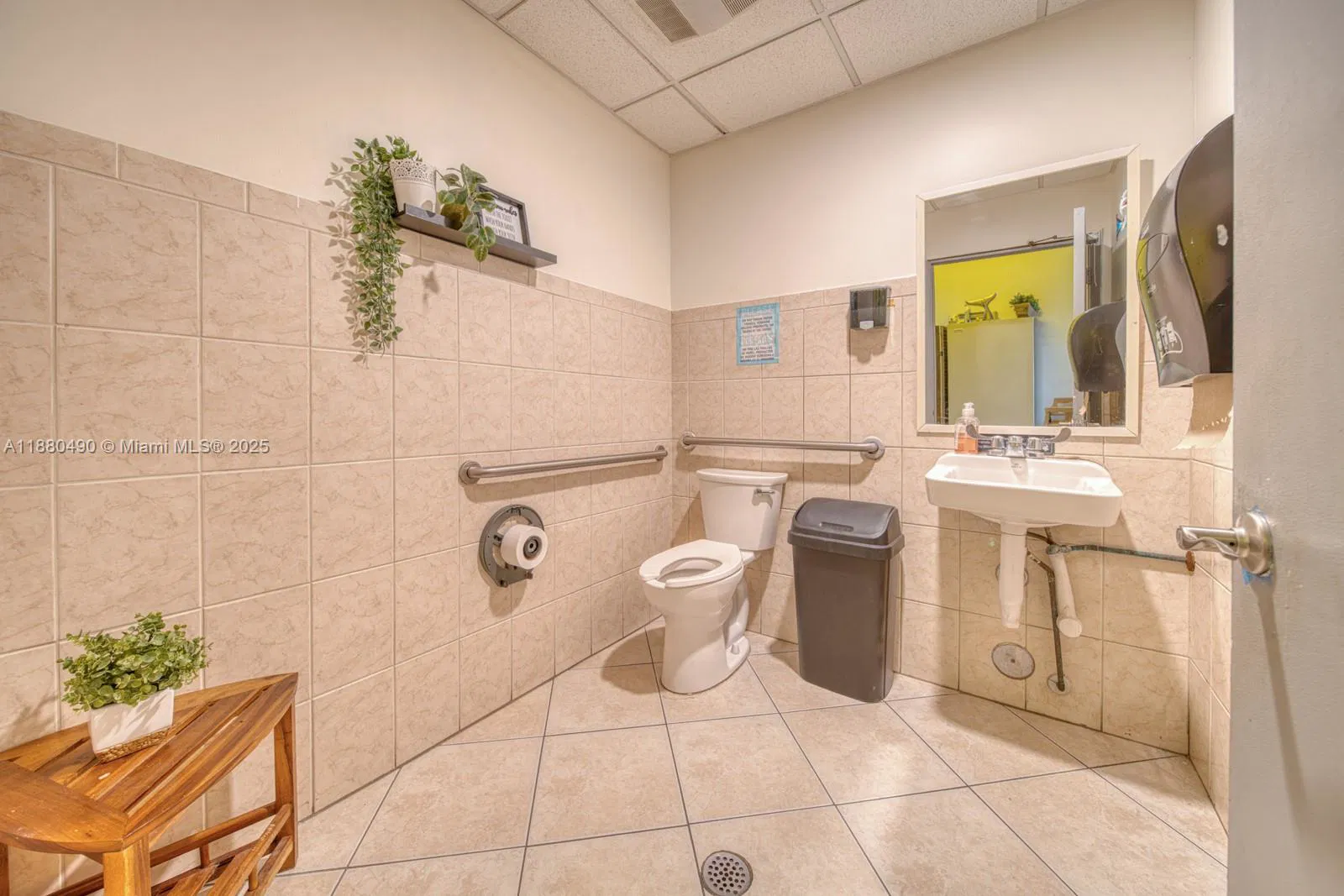 Turnkey Restaurant Asset Sale with Prime Location