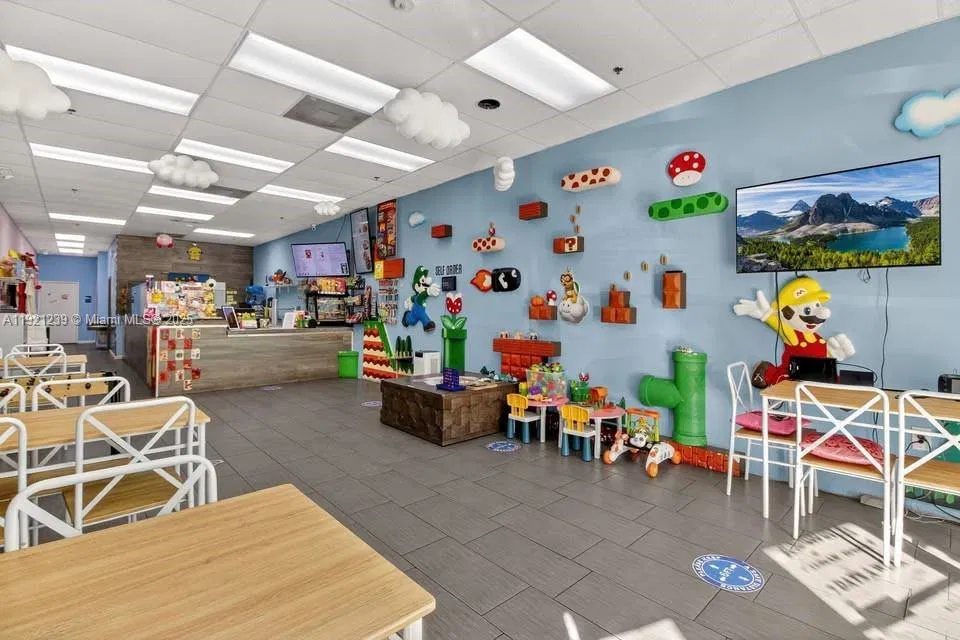 Turnkey Boba Tea Shop with High Traffic Location