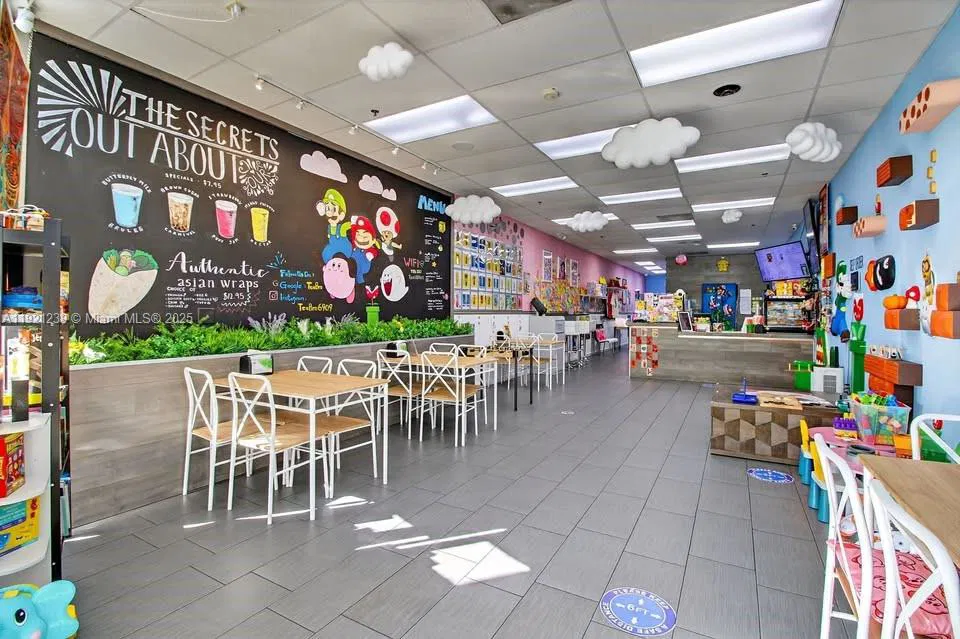 Turnkey Boba Tea Shop with High Traffic Location