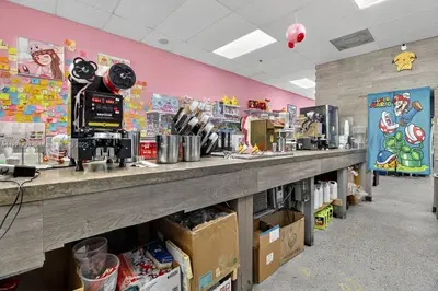 Turnkey Boba Tea Shop with High Traffic Location