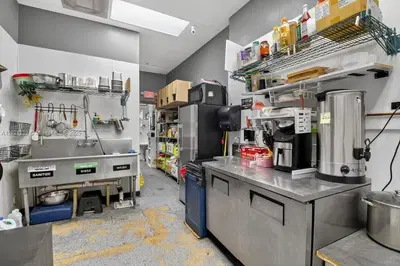 Turnkey Boba Tea Shop with High Traffic Location