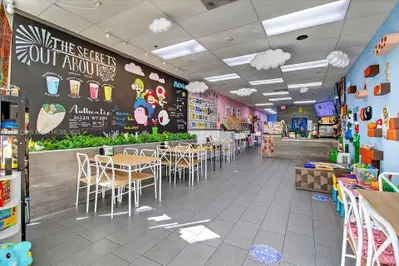 Turnkey Boba Tea Shop with High Traffic Location