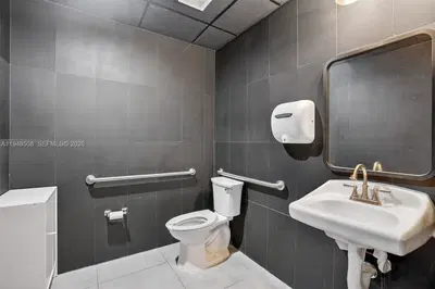 Turnkey Boba Tea Shop with High Traffic Location