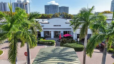 Turnkey Boba Tea Shop with High Traffic Location