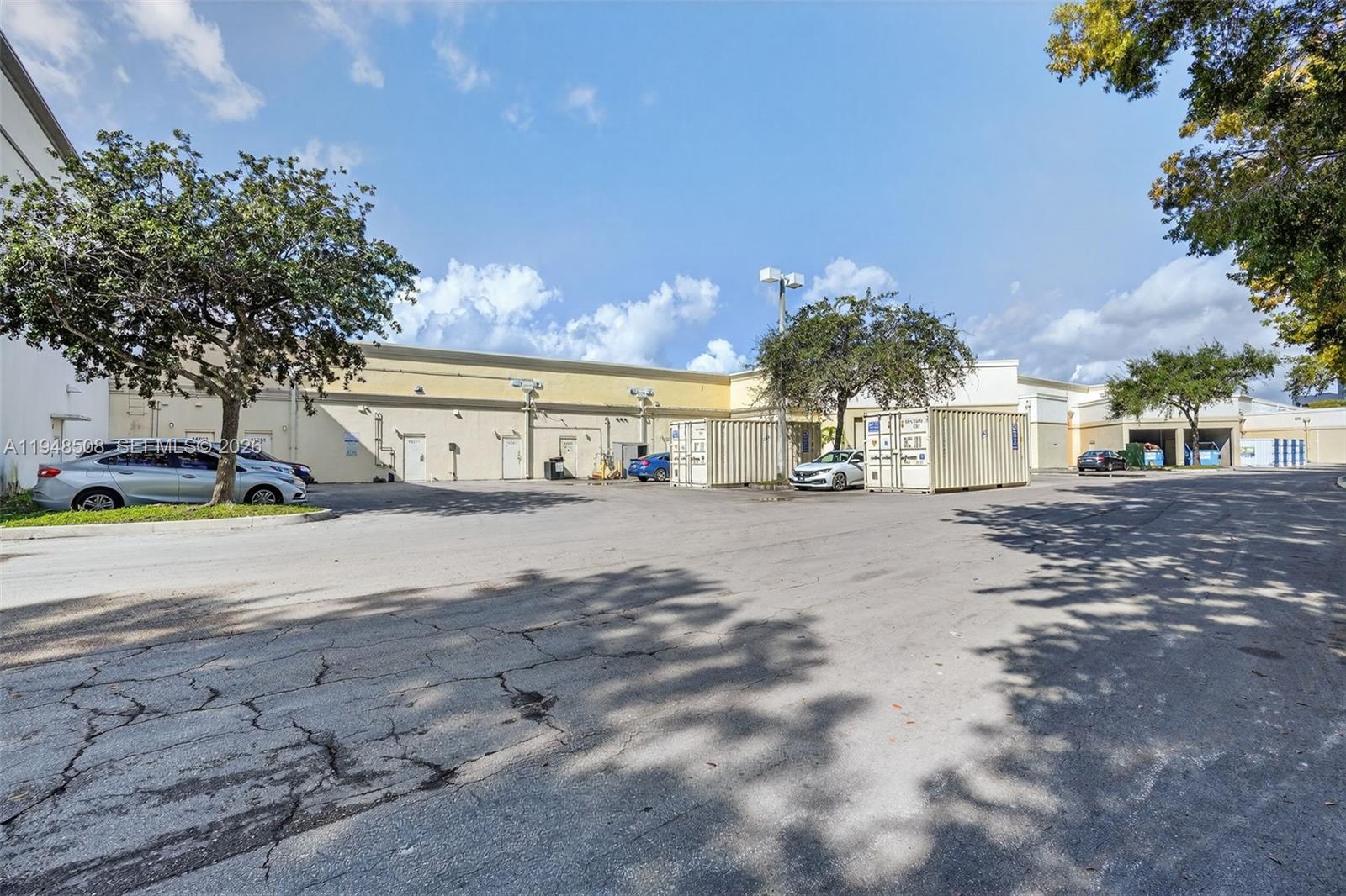 Turnkey Boba Tea Shop with High Traffic Location