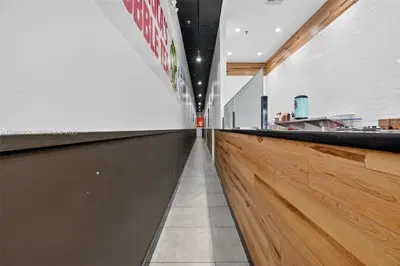 Turnkey Boba Tea Shop with High Traffic Location