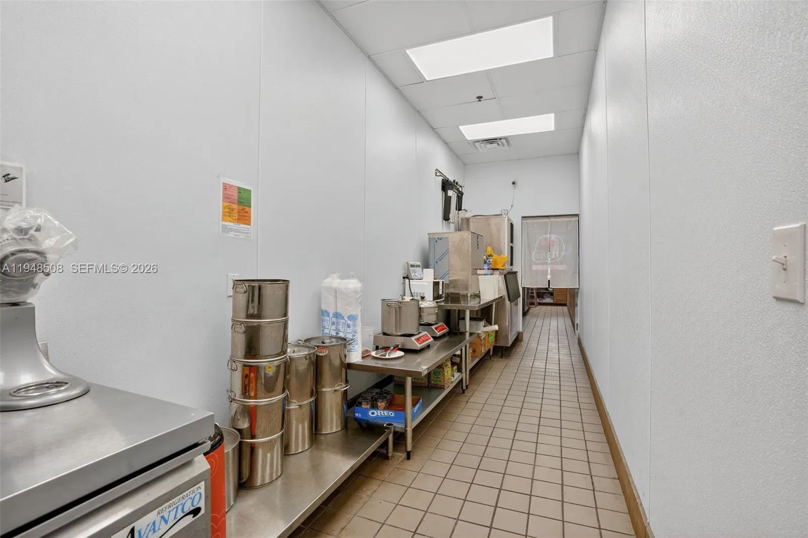 Turnkey Boba Tea Shop with High Traffic Location