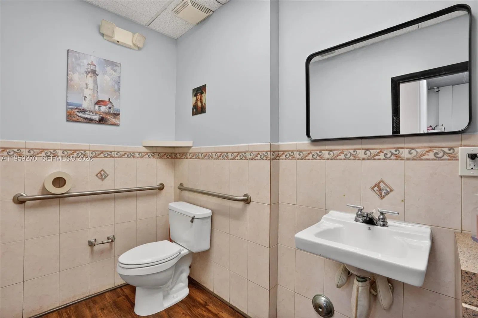 Turnkey Restaurant Asset Sale with High Traffic Location