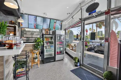 Turnkey Restaurant with Prime East Fort Lauderdale Location