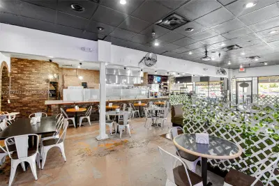 Complete Restaurant and Bar Assets with 4COP License