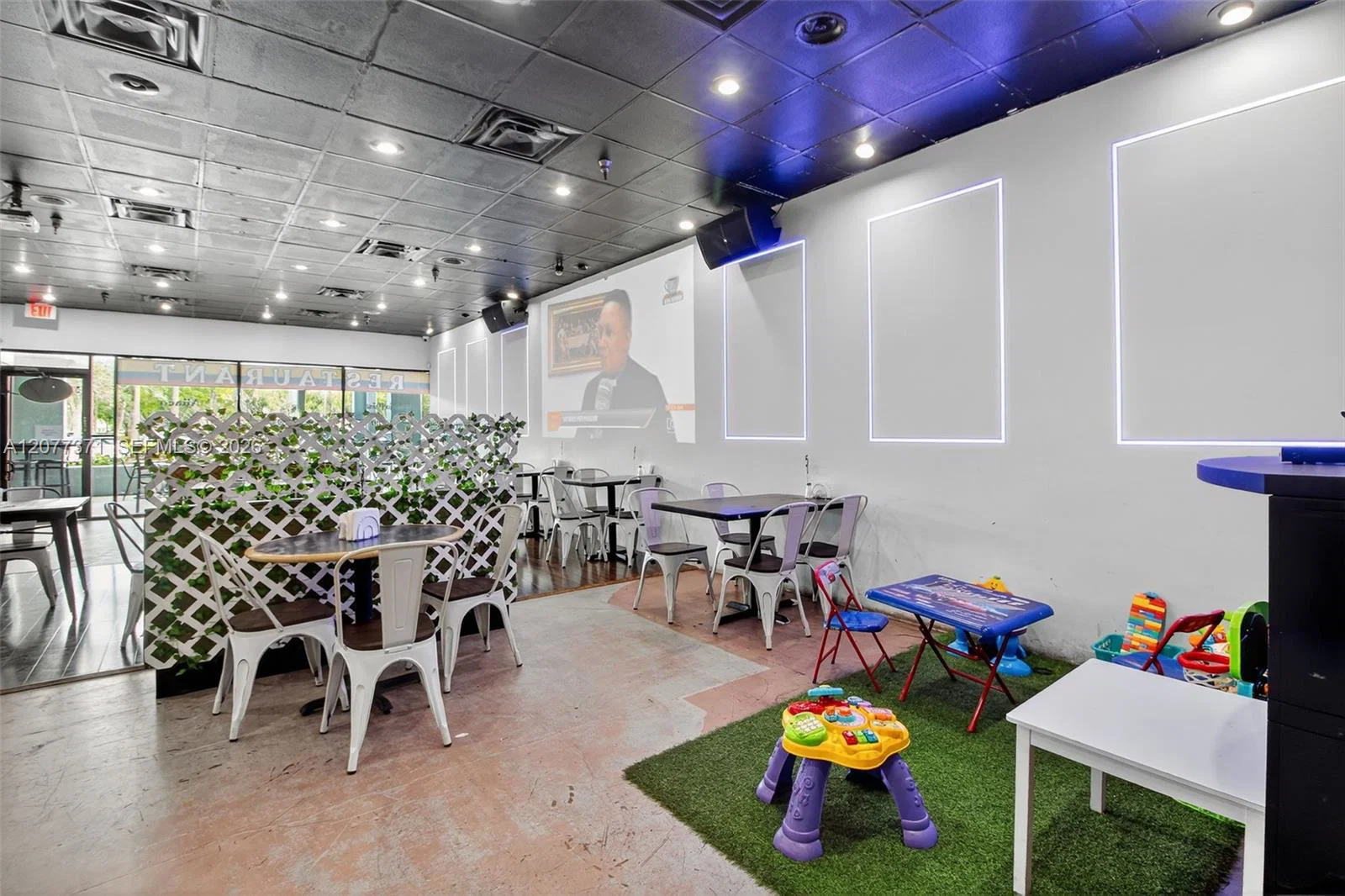 Complete Restaurant and Bar Assets with 4COP License