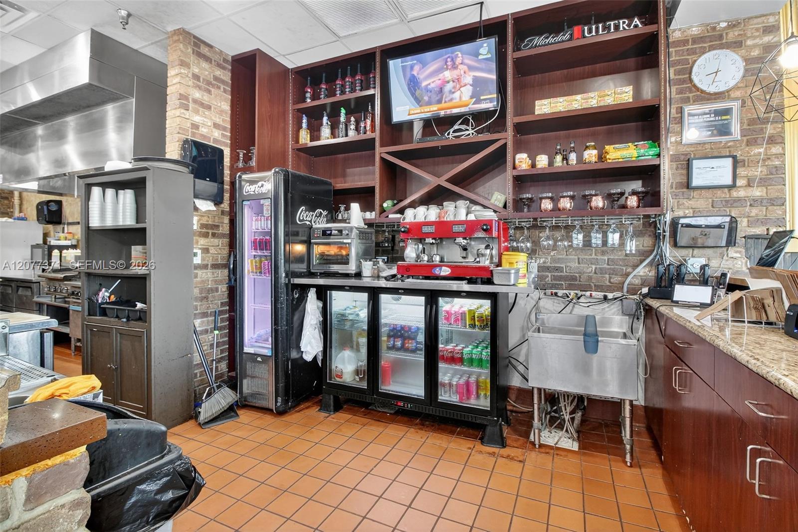 Complete Restaurant and Bar Assets with 4COP License