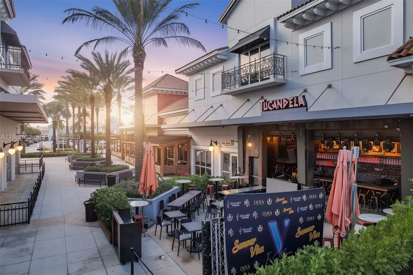 Premier Nightlife Venue with Iconic Brand Recognition