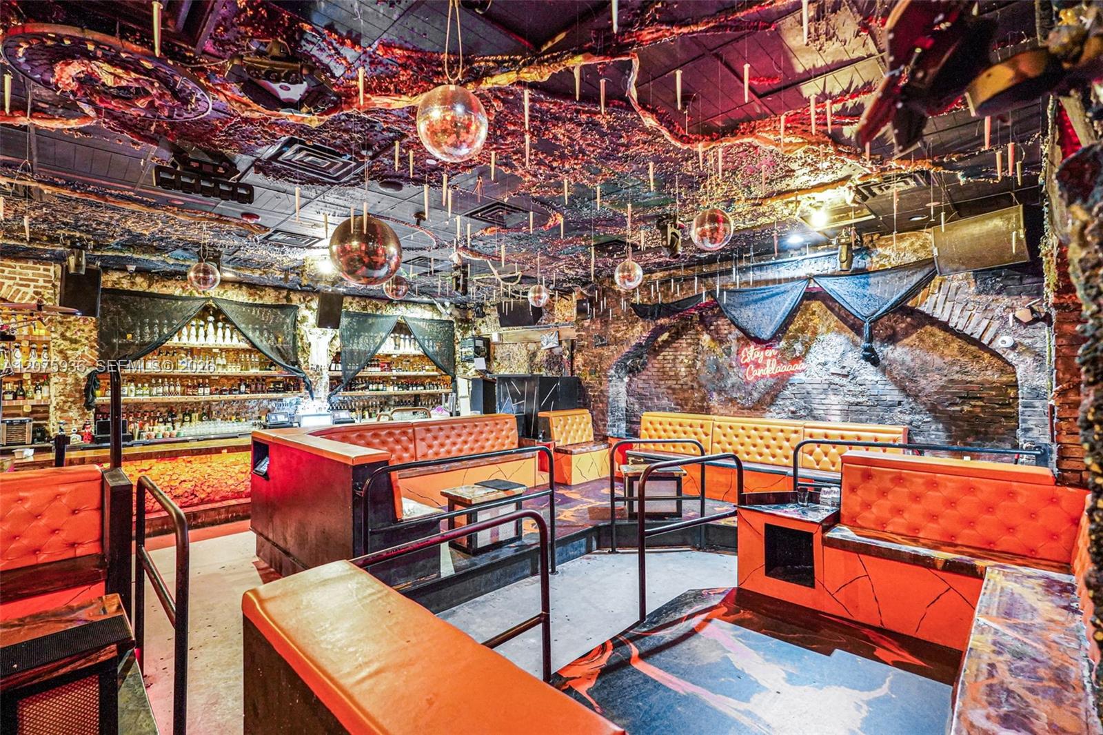 Established Nightlife Bar with Strong Brand Recognition