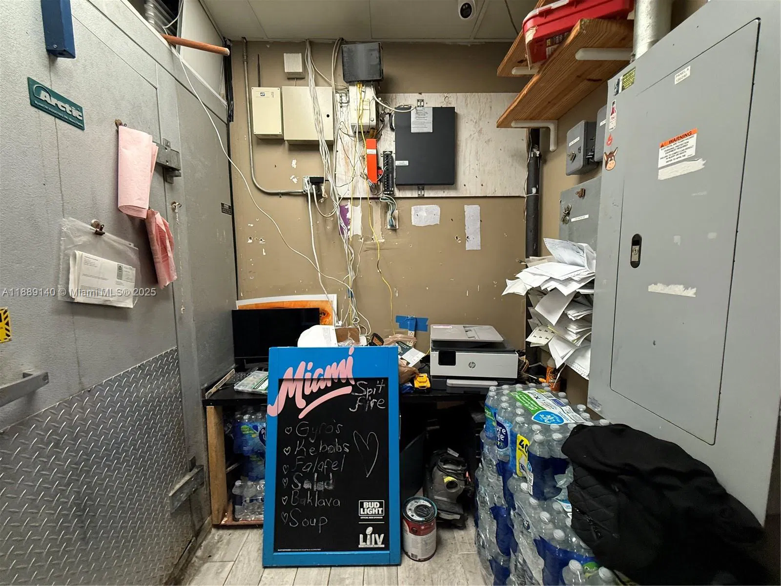 Prime Miami Beach Restaurant with High Foot Traffic Location