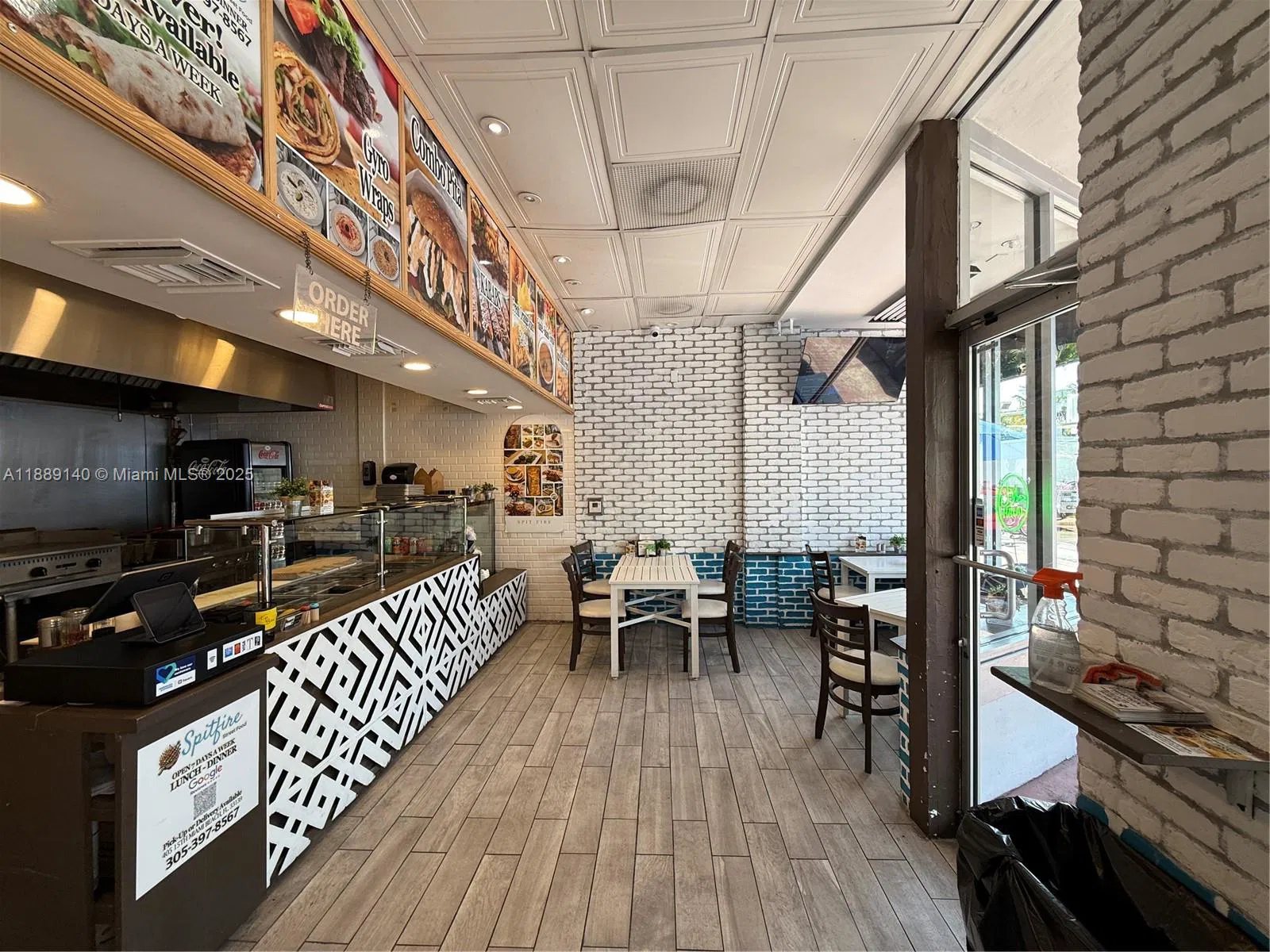 Prime Miami Beach Restaurant with High Foot Traffic Location