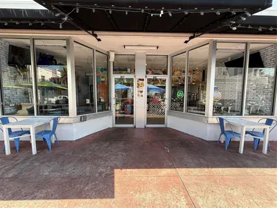 Prime Miami Beach Restaurant with High Foot Traffic Location