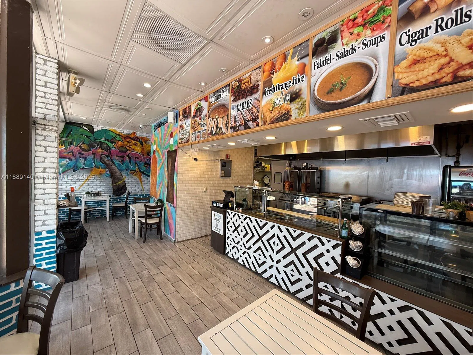 Prime Miami Beach Restaurant with High Foot Traffic Location