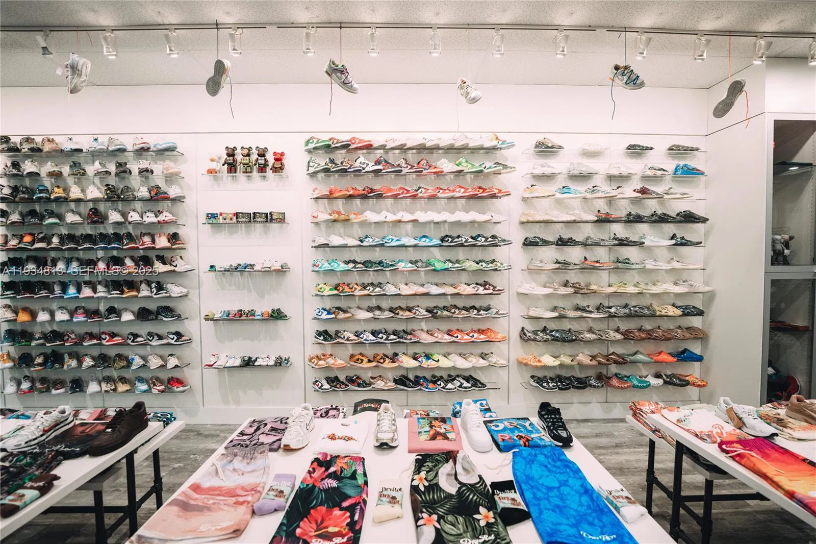 Premier Sneaker and Streetwear Boutique with Strong Brand Influence