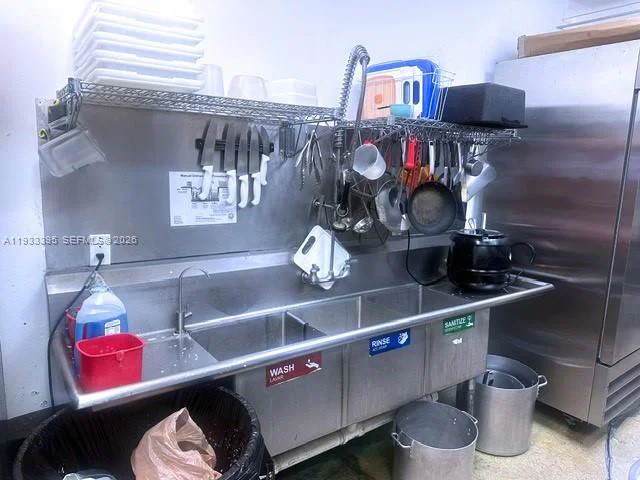 Growing Restaurant Concept with Two Prime Locations