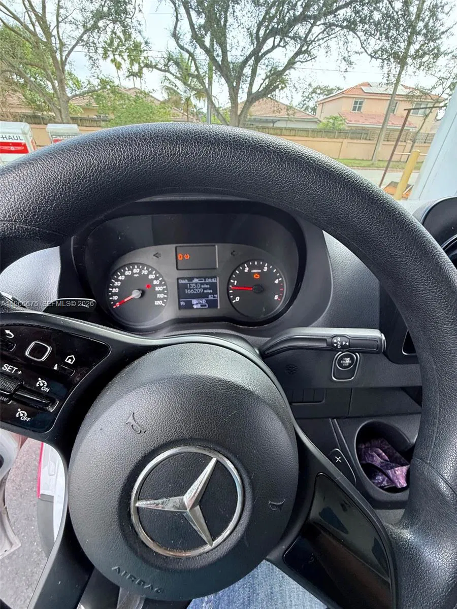 Profitable Mobile Pet Grooming with Recurring Clientele