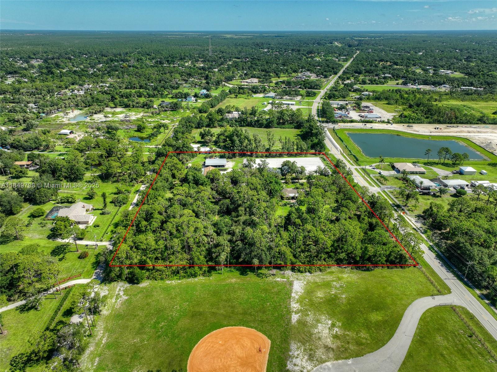 Premier Honey Bee Farm with National Brand Recognition