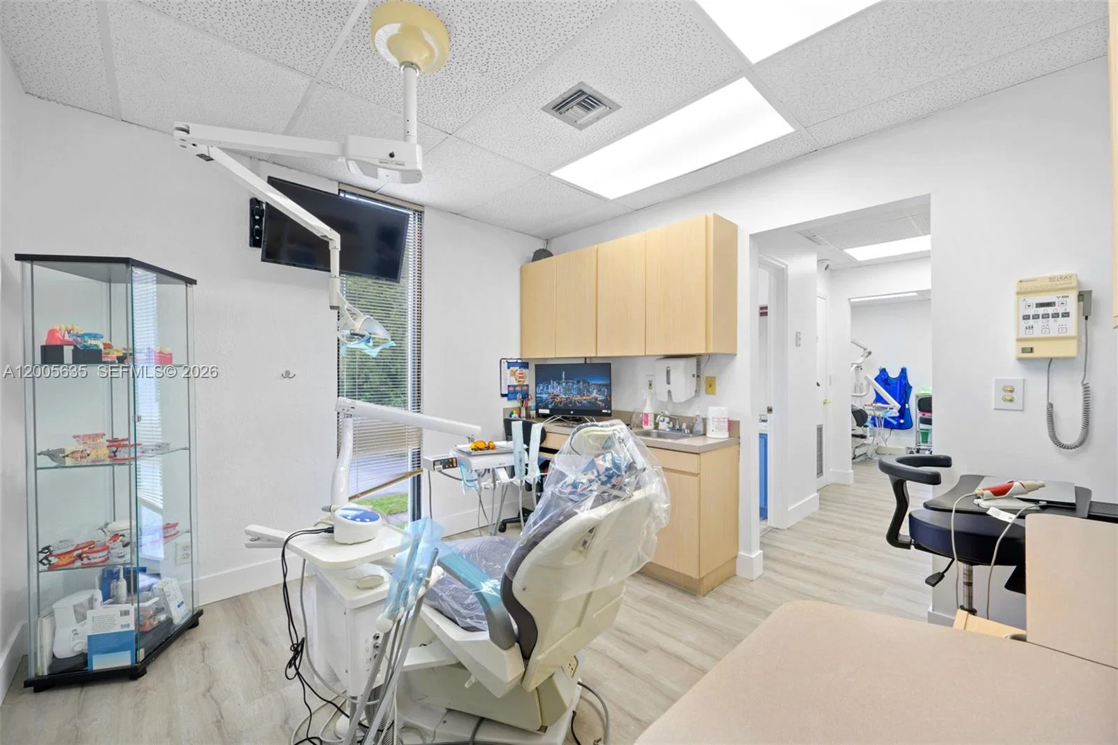 Turnkey Dental Practice with Loyal Patient Base